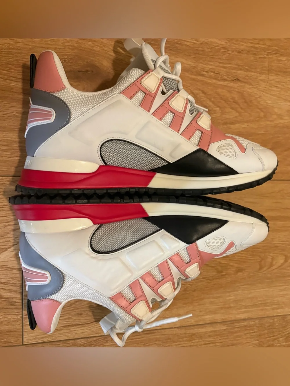 Louis Vuitton Run Away Woman Sneakers
